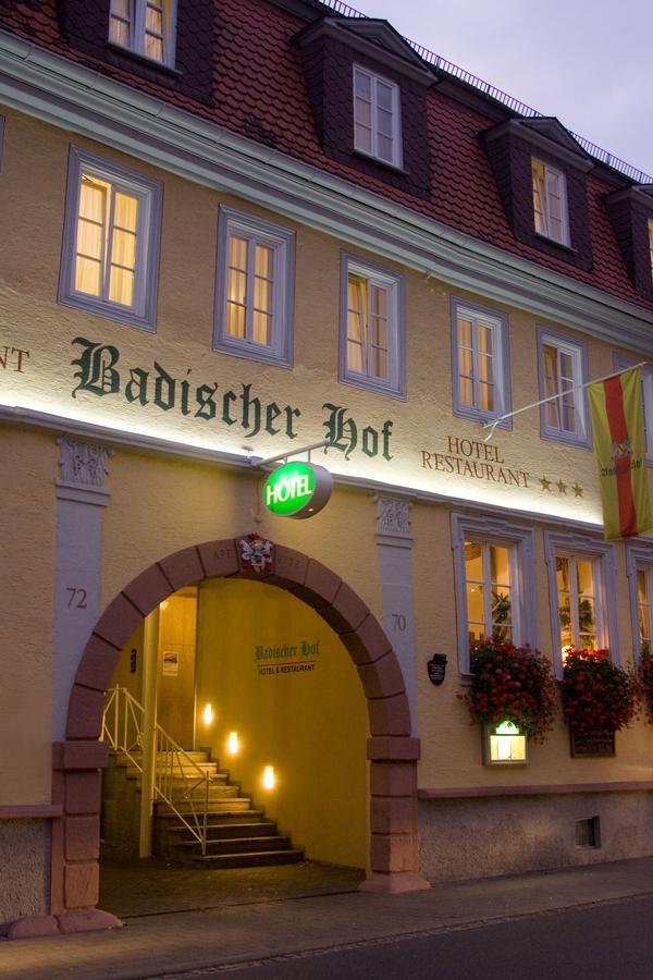 Badischer Hof Hotel เทาเบอร์บิชอฟส์ไฮม์ ภายนอก รูปภาพ